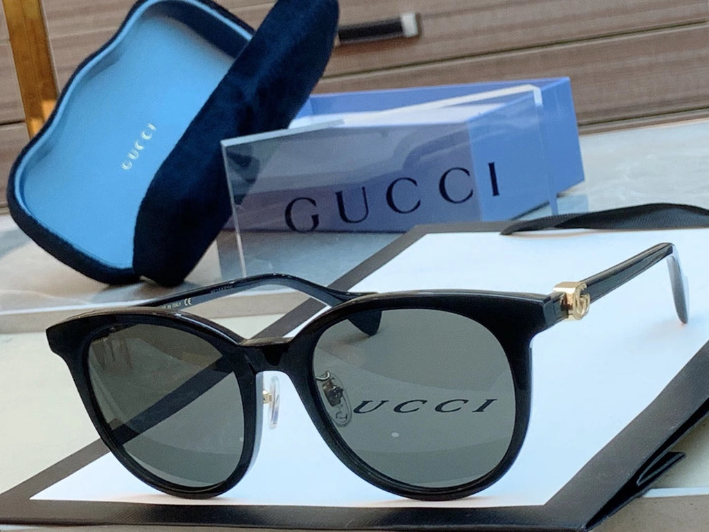 Gucci GG1073 Acetate Cat-Eye Black Lens Sunglasses for Men & Women