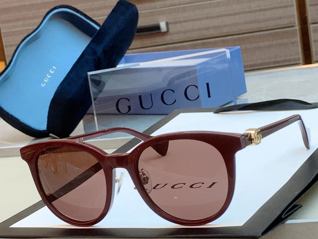 Gucci GG1073 Acetate Cat-Eye Black Lens Sunglasses for Men & Women - detail image 3