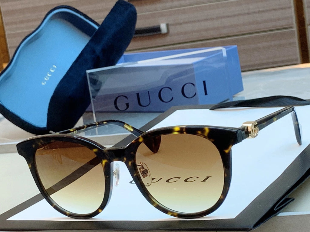 Gucci GG1073 Acetate Cat-Eye Black Lens Sunglasses for Men & Women - detail image 4