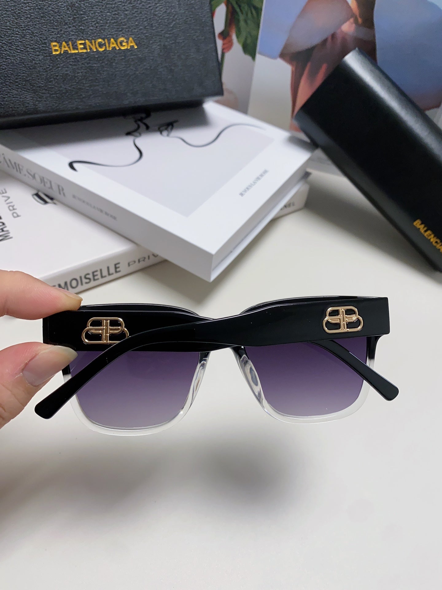 Balenciaga Fashion Blue Lens Sunglasses for Men & Women - detail image 3