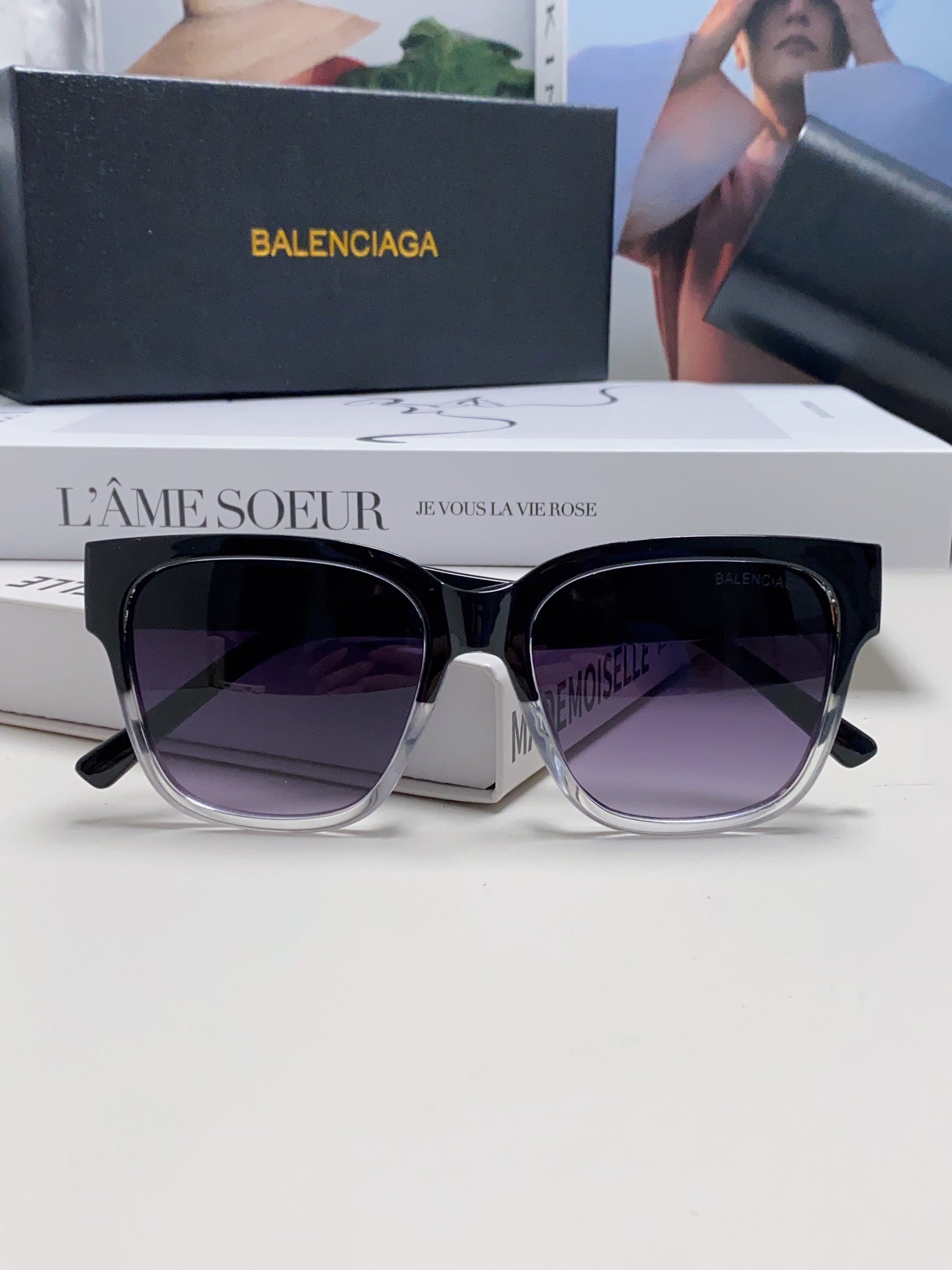 Balenciaga Fashion Blue Lens Sunglasses for Men & Women - detail image 5