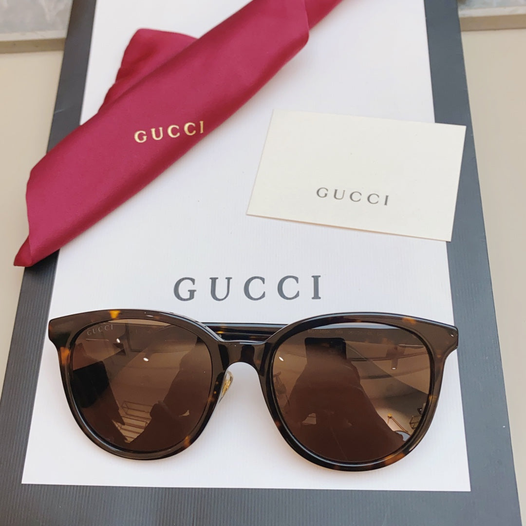 Gucci GG1180SK Fashion Black Lens Sunglasses for Men & Women - detail image 4