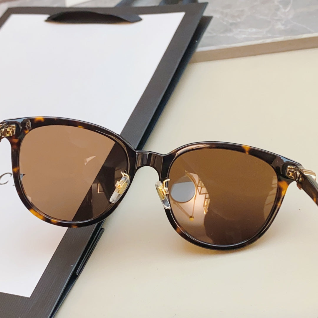 Gucci GG1180SK Fashion Gray Lens Sunglasses for Men & Women - detail image 5