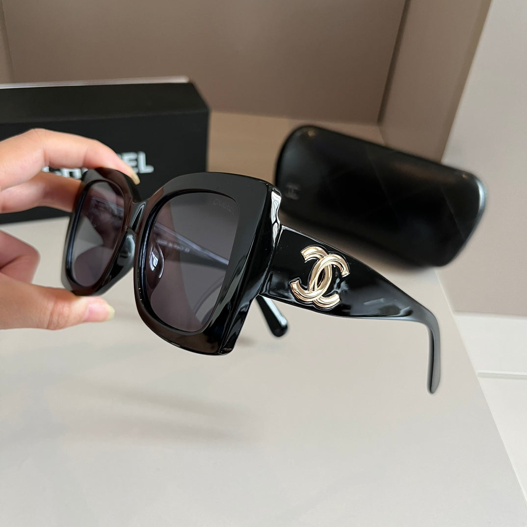 Chanel Fashion Gray Lens Sunglasses for Men & Women - detail image 3