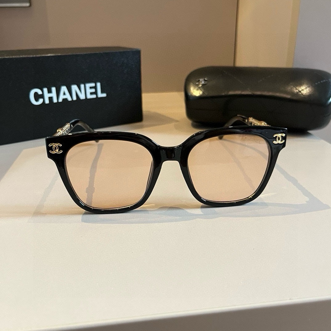 Chanel Blue-Light Fashion Gold Lens Sunglasses for Men & Women - detail image 3