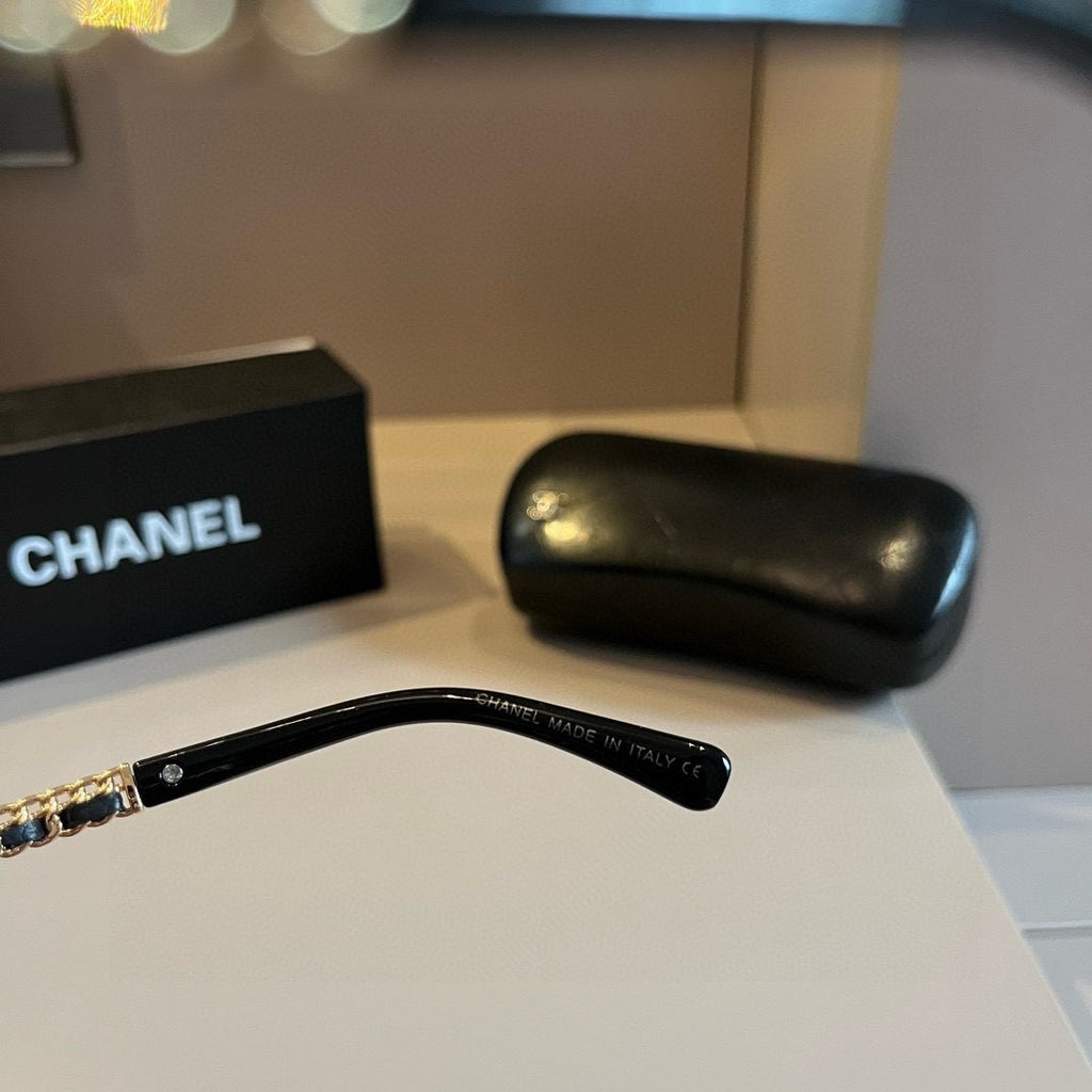 Chanel Blue-Light Fashion Silver Lens Sunglasses for Men & Women - 486690 - detail image 3