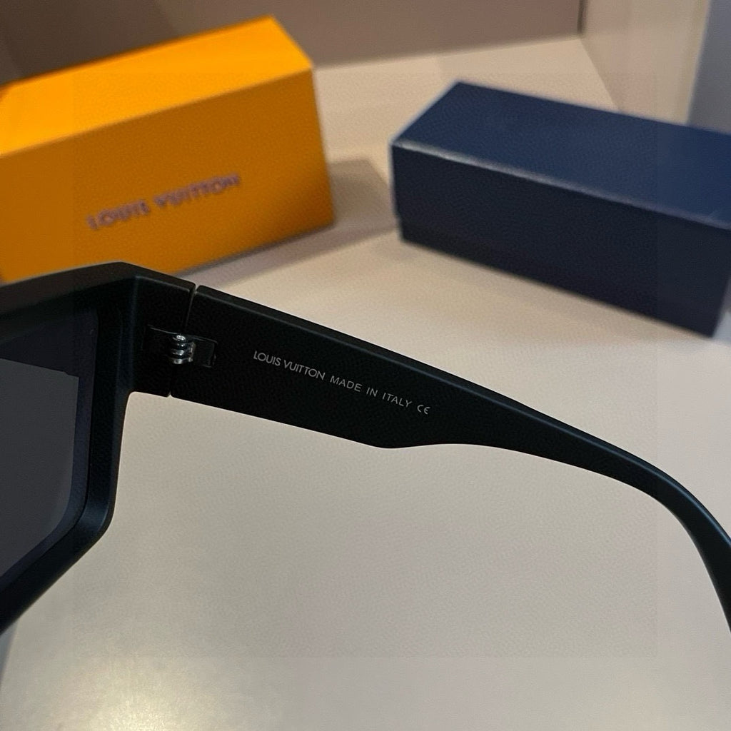 Louis Vuitton Fashion Black Lens Sunglasses for Men & Women - 486289 - detail image 7