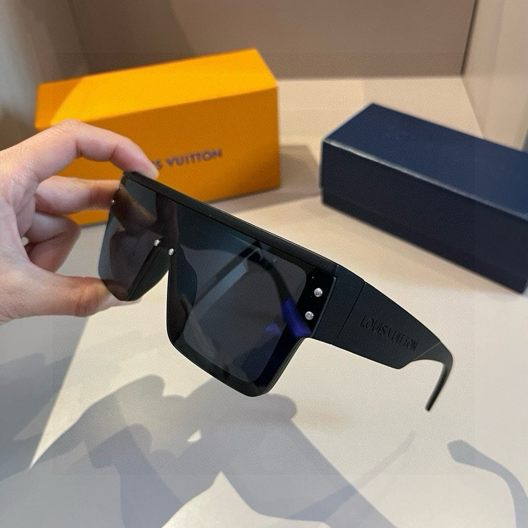 Louis Vuitton Fashion Black Lens Sunglasses for Men & Women - 486289 - detail image 4
