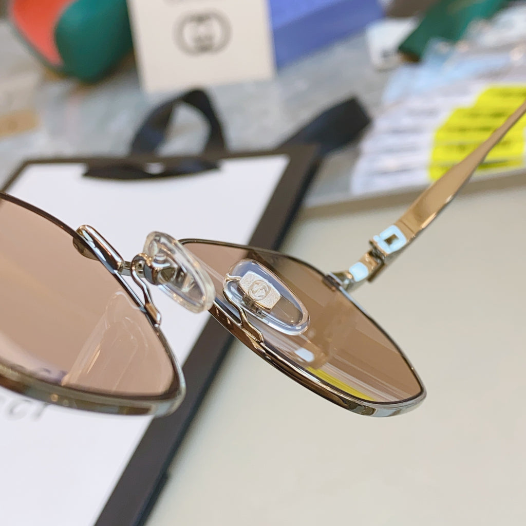 Gucci GG1878O Fashion Black Lens Sunglasses for Men & Women - detail image 6