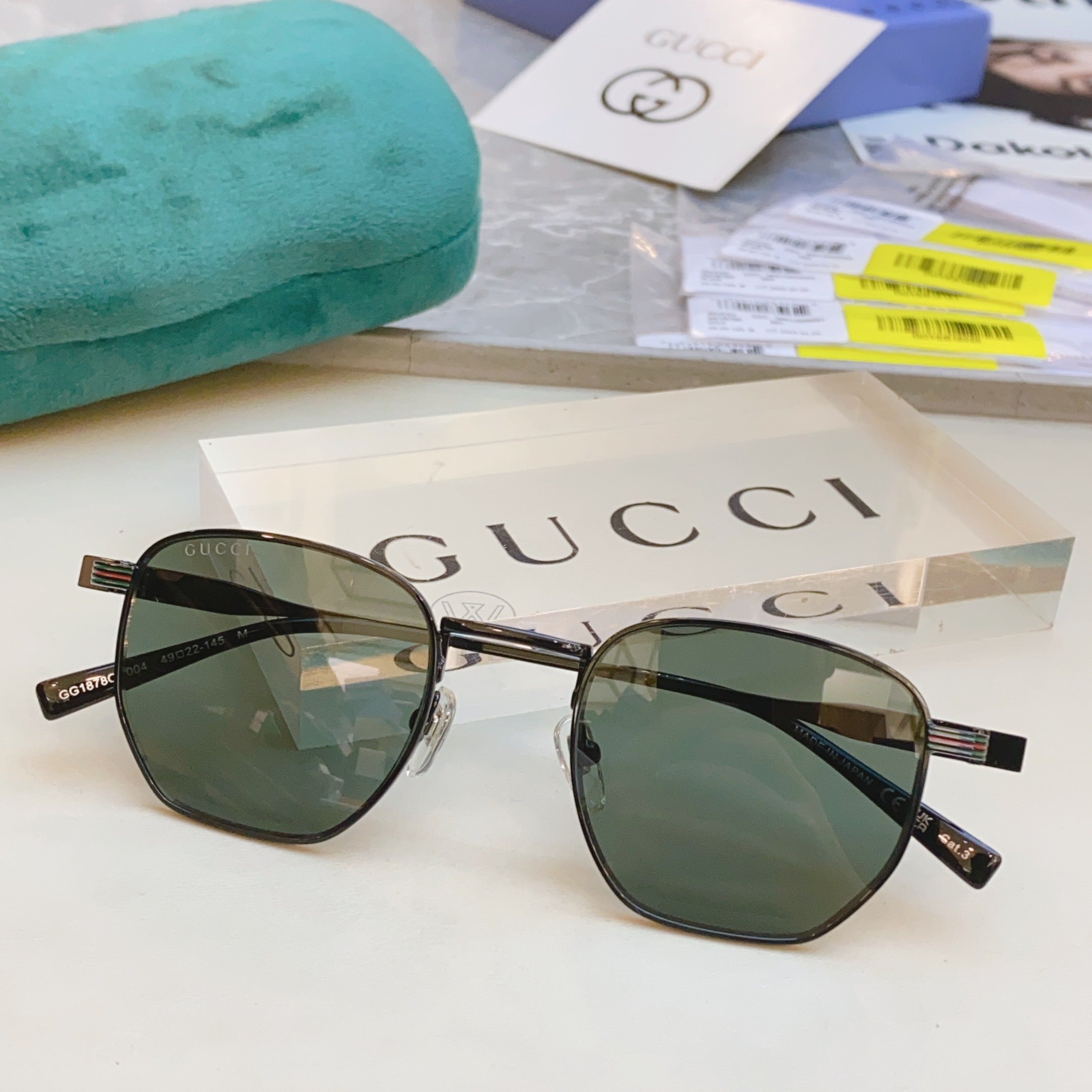 Gucci GG1878O Fashion Gray Lens Sunglasses for Men & Women - 431385 - detail image 2