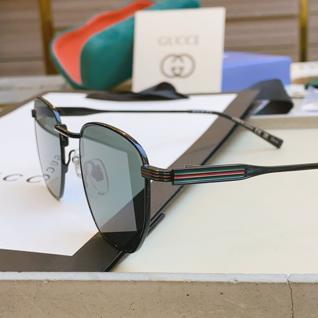 Gucci GG1878O Fashion Gray Lens Sunglasses for Men & Women - 431385 - detail image 7