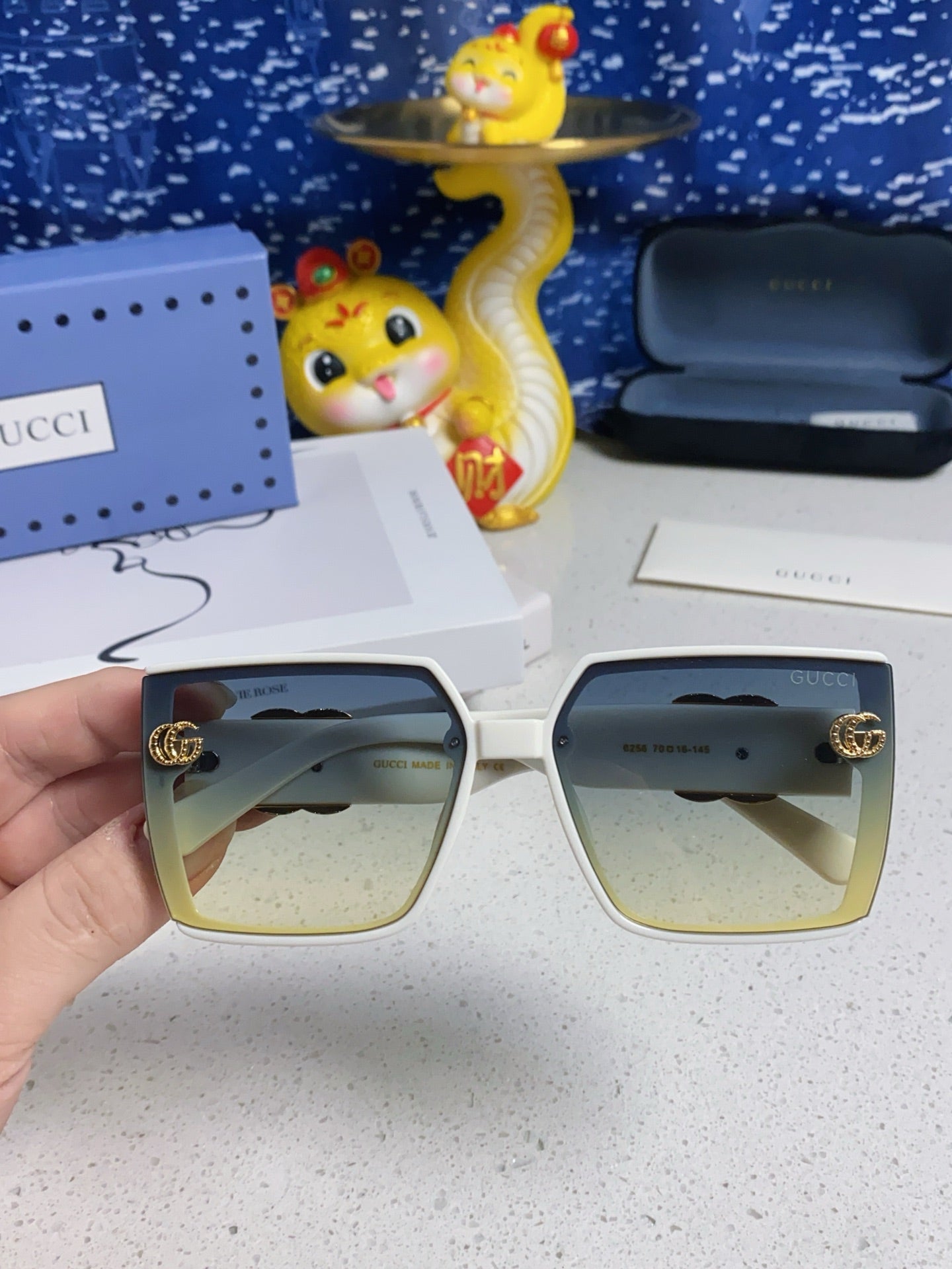 Gucci Polarized Fashion Silver Lens Sunglasses for Women - 486439 - detail image 4