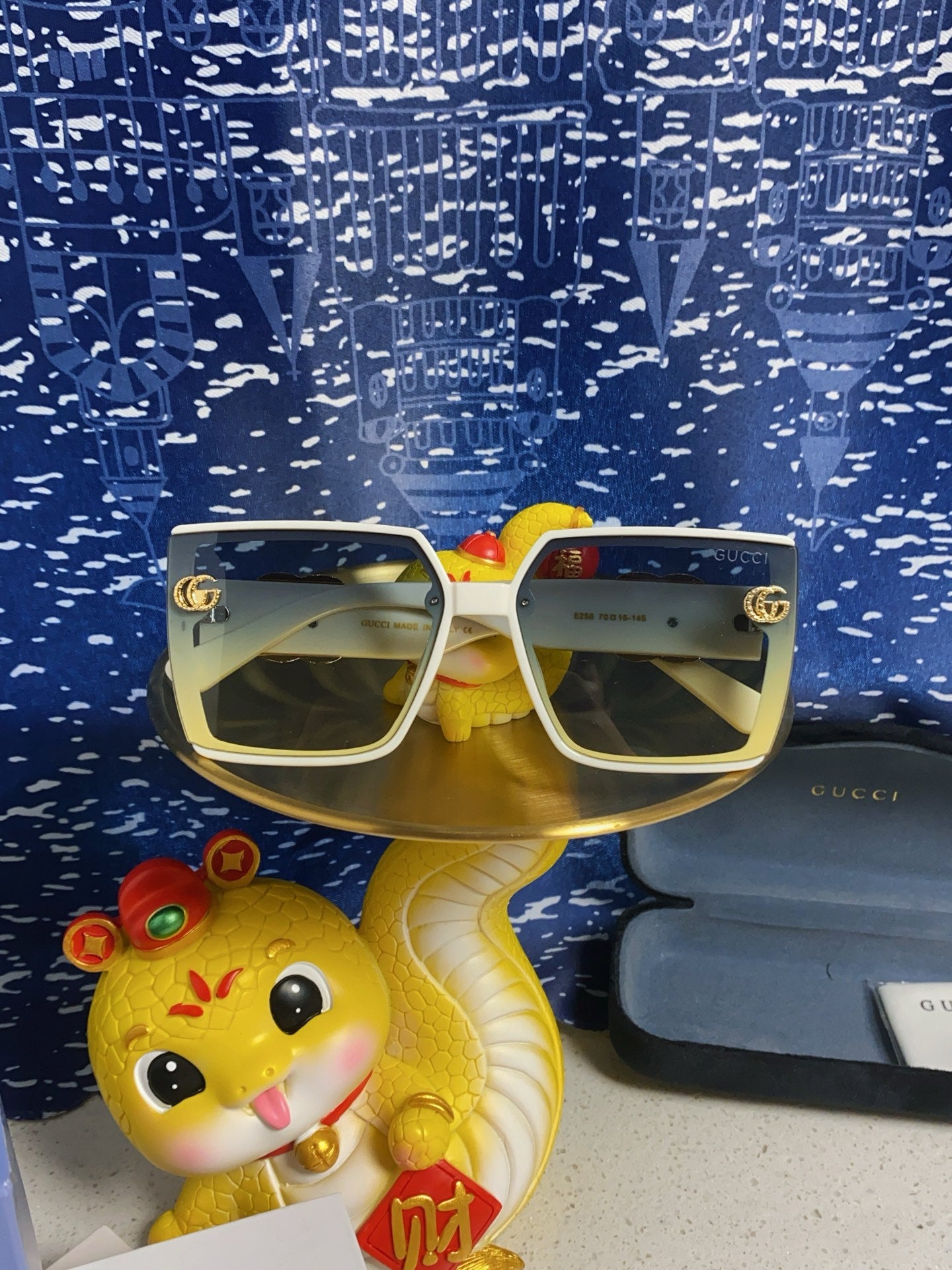 Gucci Polarized Fashion Silver Lens Sunglasses for Women - 486439 - detail image 10