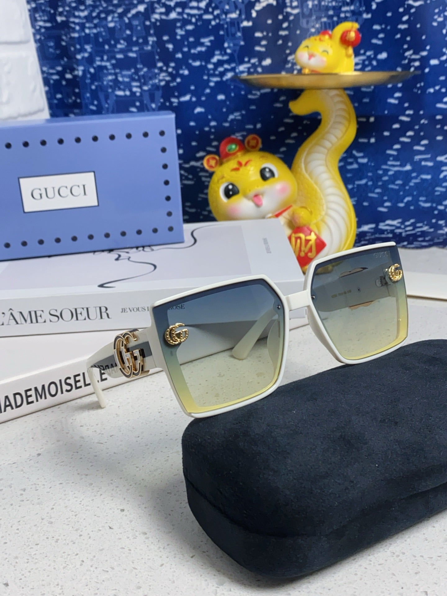 Gucci Polarized Fashion Silver Lens Sunglasses for Women - 486439 - detail image 9