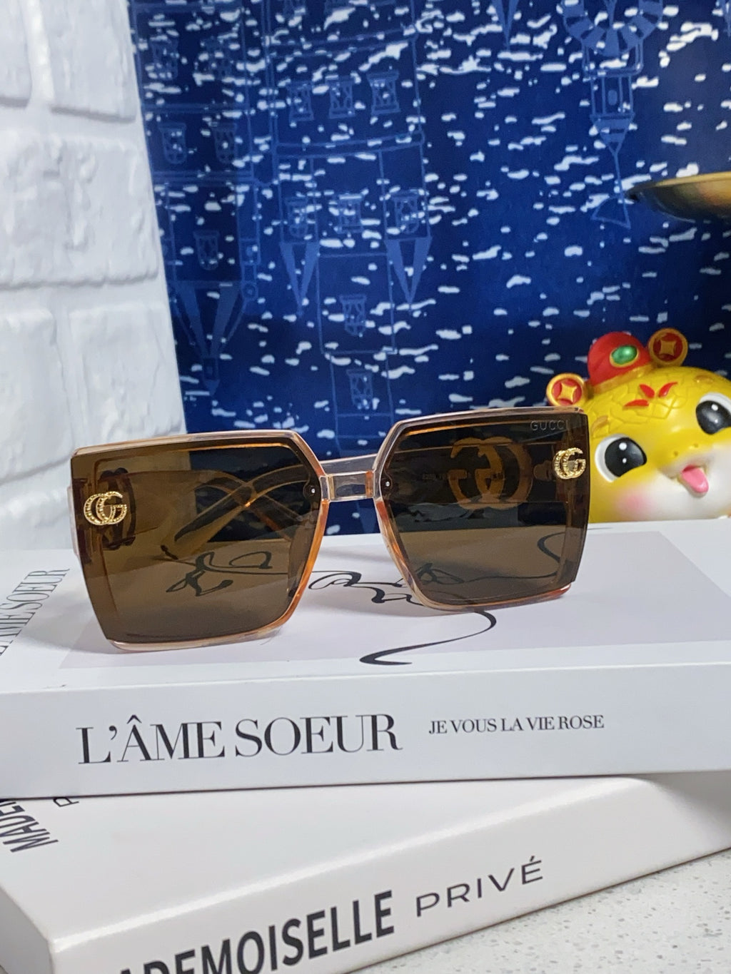 Gucci Polarized Fashion Brown Lens Sunglasses for Women - detail image 2