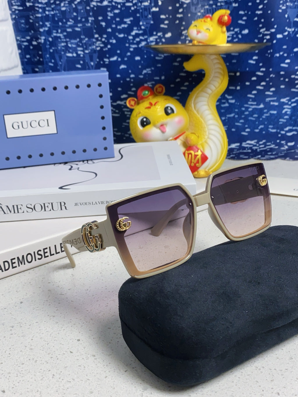 Gucci Polarized Fashion Silver Lens Sunglasses for Women - detail image 9