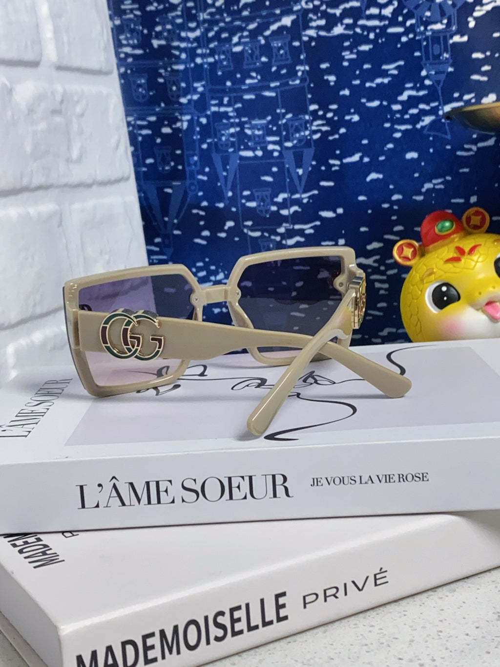 Gucci Polarized Fashion Silver Lens Sunglasses for Women - detail image 3