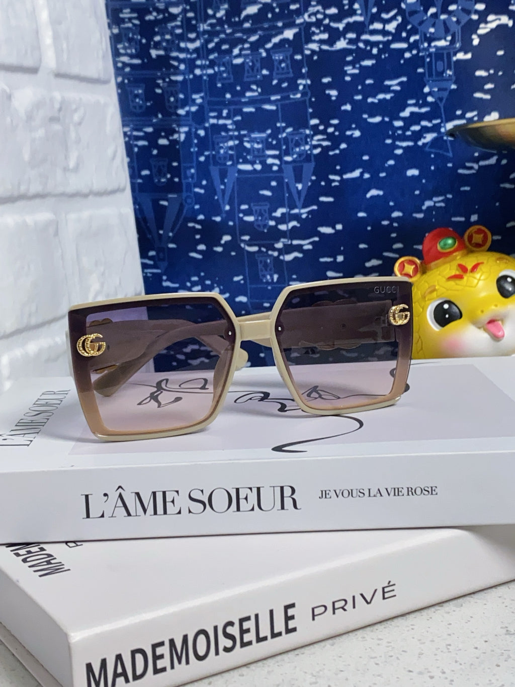Gucci Polarized Fashion Silver Lens Sunglasses for Women - detail image 2