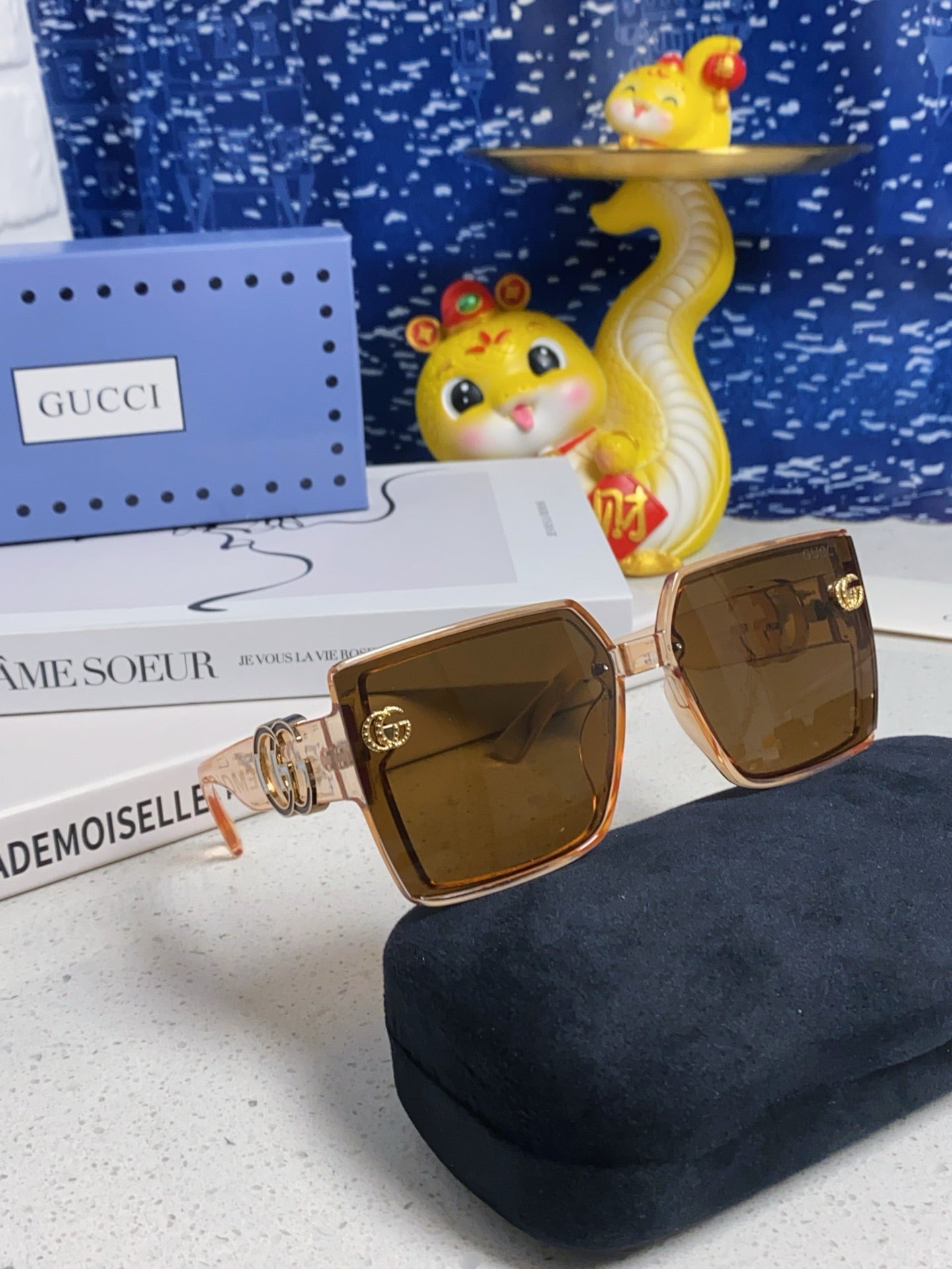Gucci Polarized Fashion Brown Lens Sunglasses for Women - detail image 4