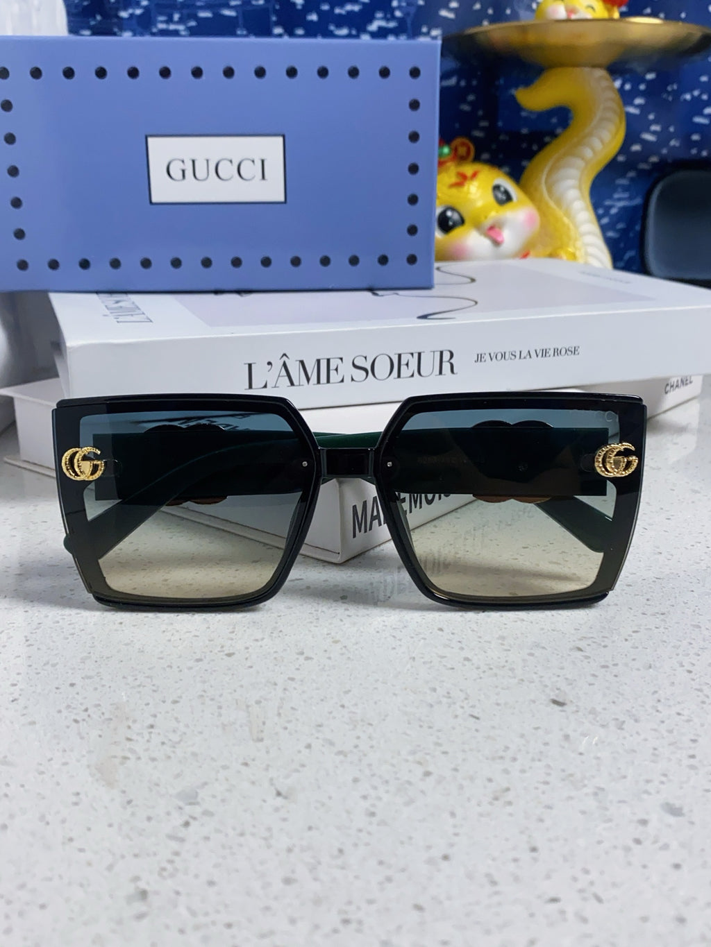 Gucci Polarized Fashion Blue Lens Sunglasses for Women - 486442 - detail image 8