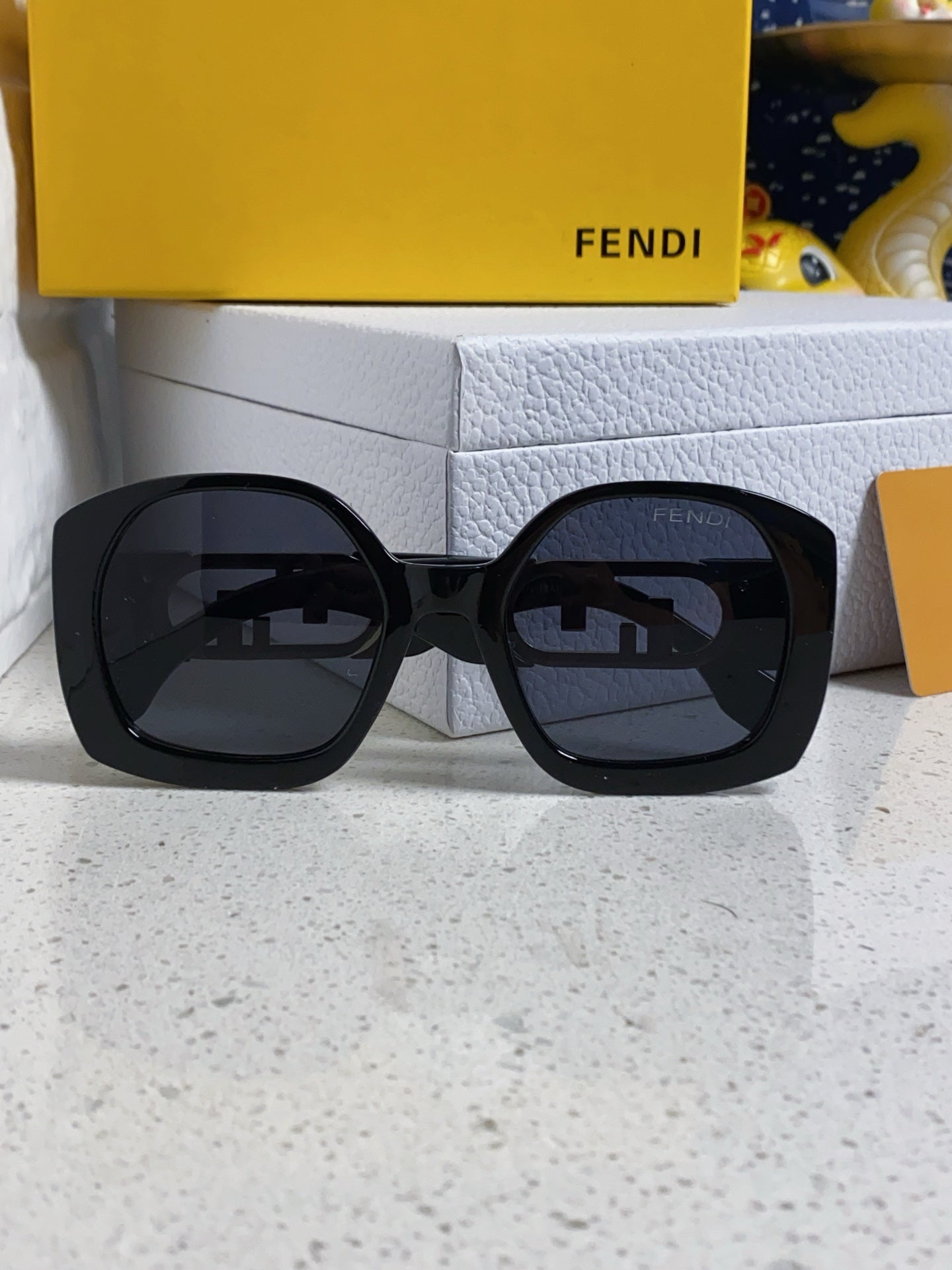 Fendi Metal Fashion Pink Lens Sunglasses for Men & Women - detail image 8