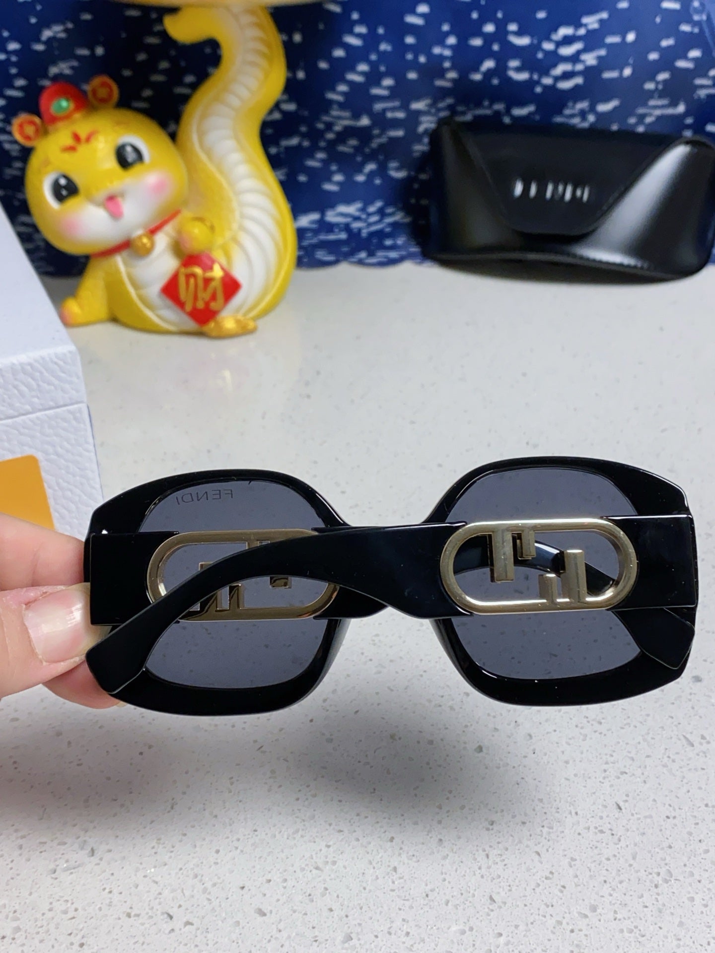 Fendi Metal Fashion Pink Lens Sunglasses for Men & Women - detail image 5