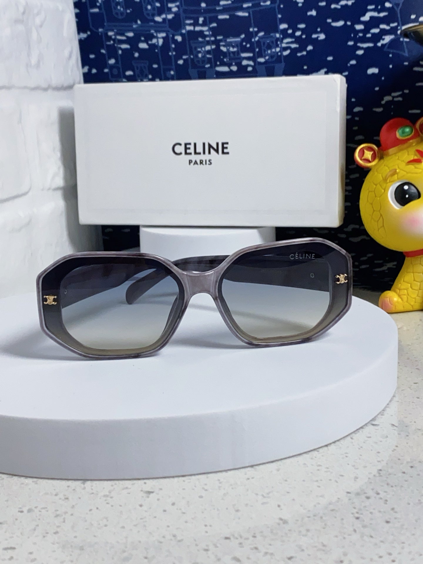 Celine Fashion Gray Lens Sunglasses for Women - 372027 - detail image 2
