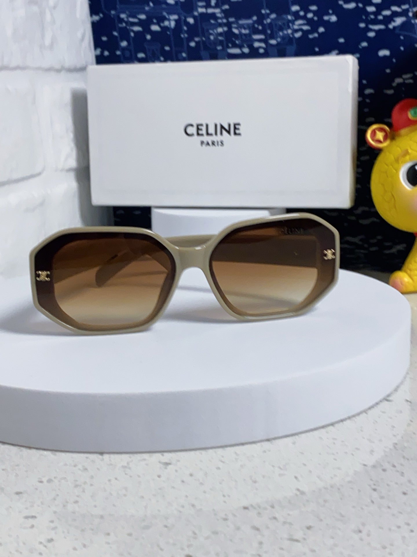 Celine Fashion Brown Lens Sunglasses for Women - 372028 - detail image 2