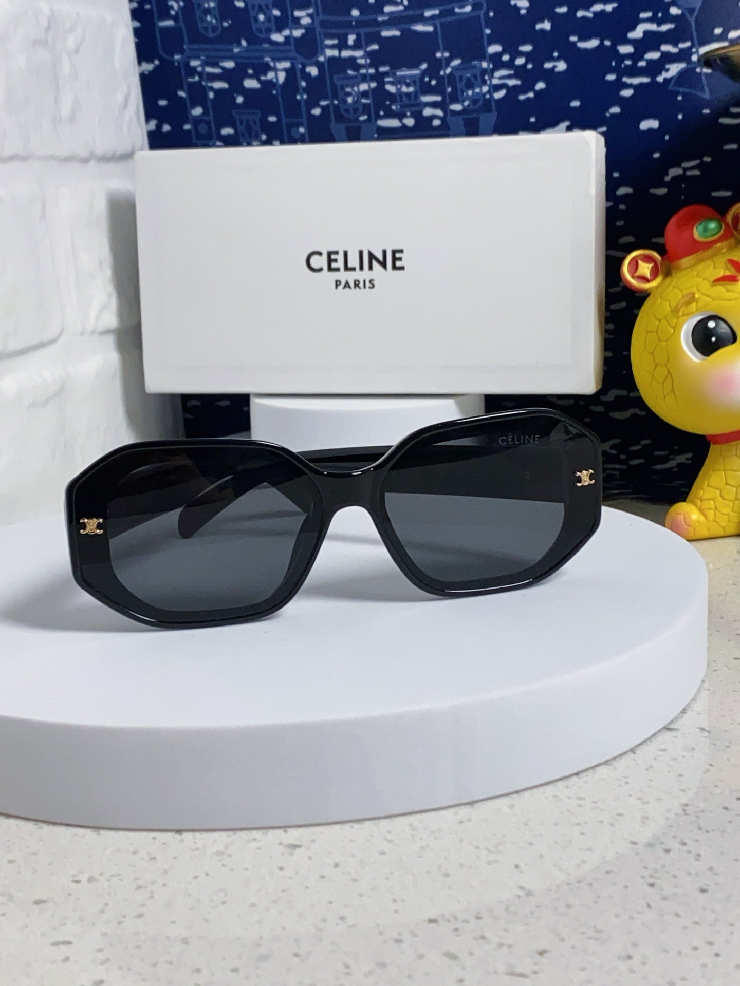 Celine Fashion Gray Lens Sunglasses for Women - 372031 - detail image 2