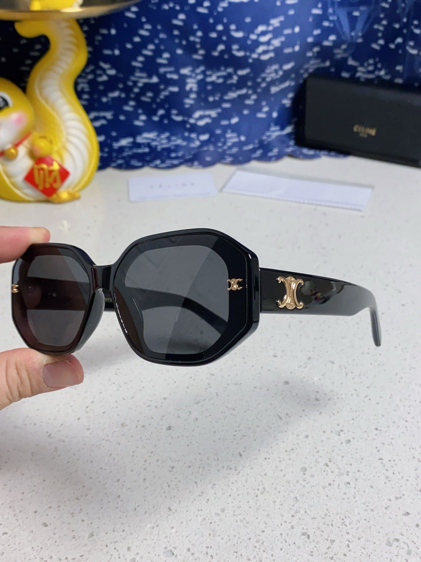 Celine Fashion Gray Lens Sunglasses for Women - 372031 - detail image 6