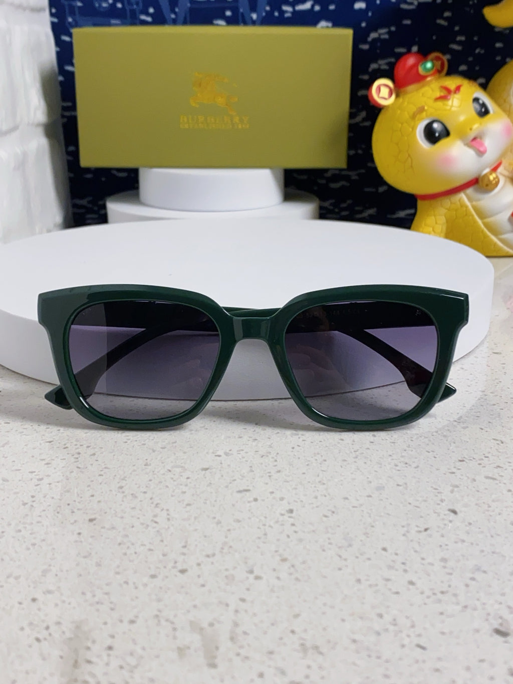 Burberry Polarized Fashion Silver Lens Sunglasses for Men & Women - 399108 - detail image 8