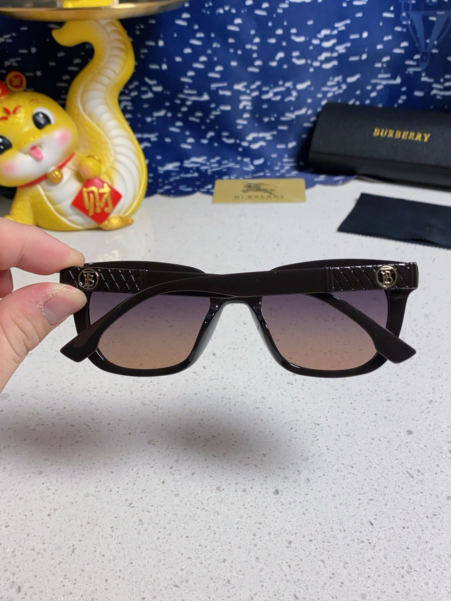 Burberry Polarized Fashion Silver Lens Sunglasses for Men & Women - 399109 - detail image 5