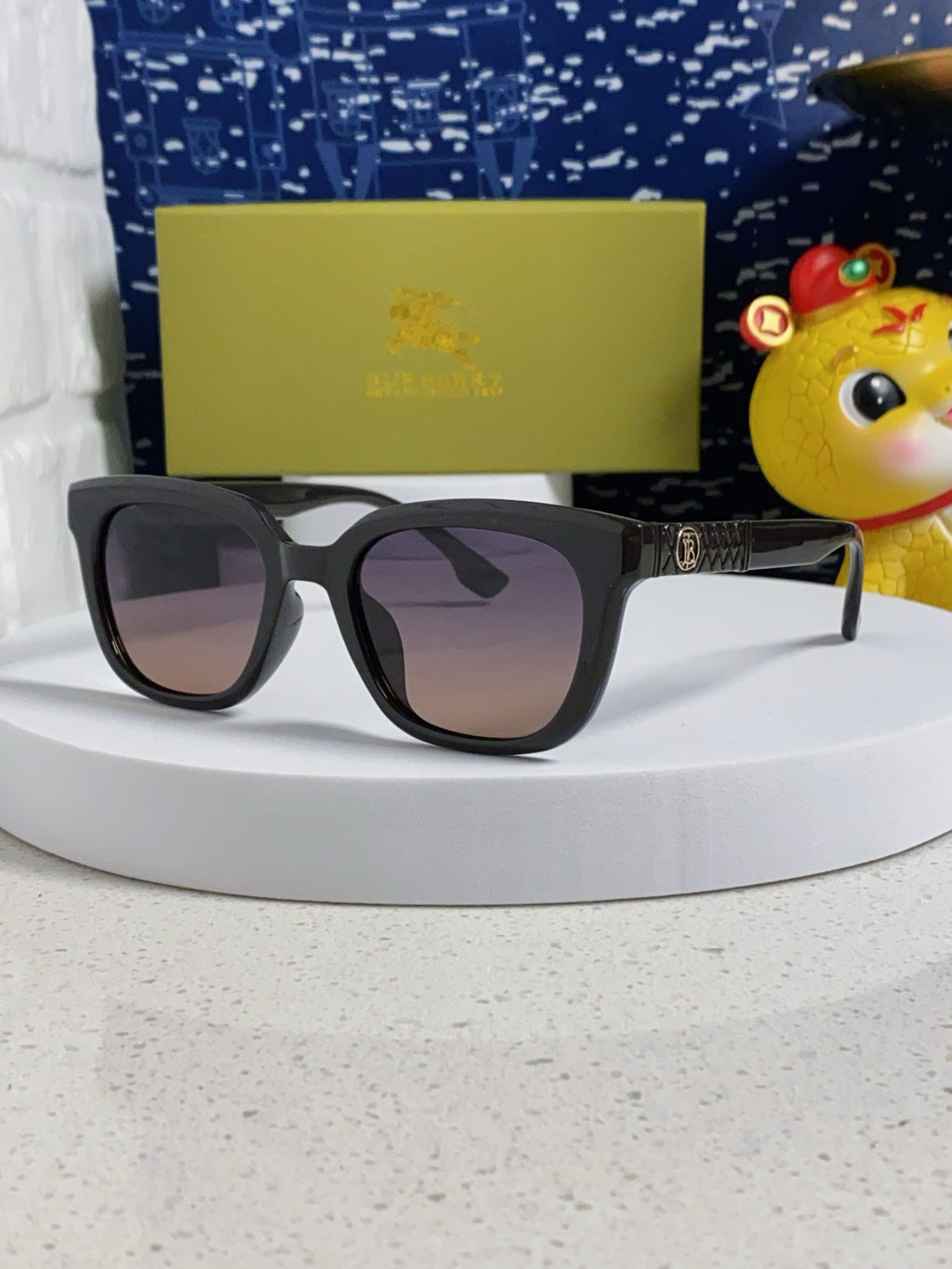 Burberry Polarized Fashion Silver Lens Sunglasses for Men & Women - 399109