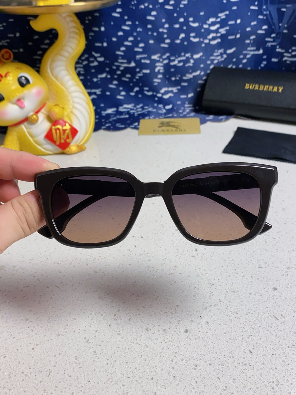 Burberry Polarized Fashion Silver Lens Sunglasses for Men & Women - 399109 - detail image 4