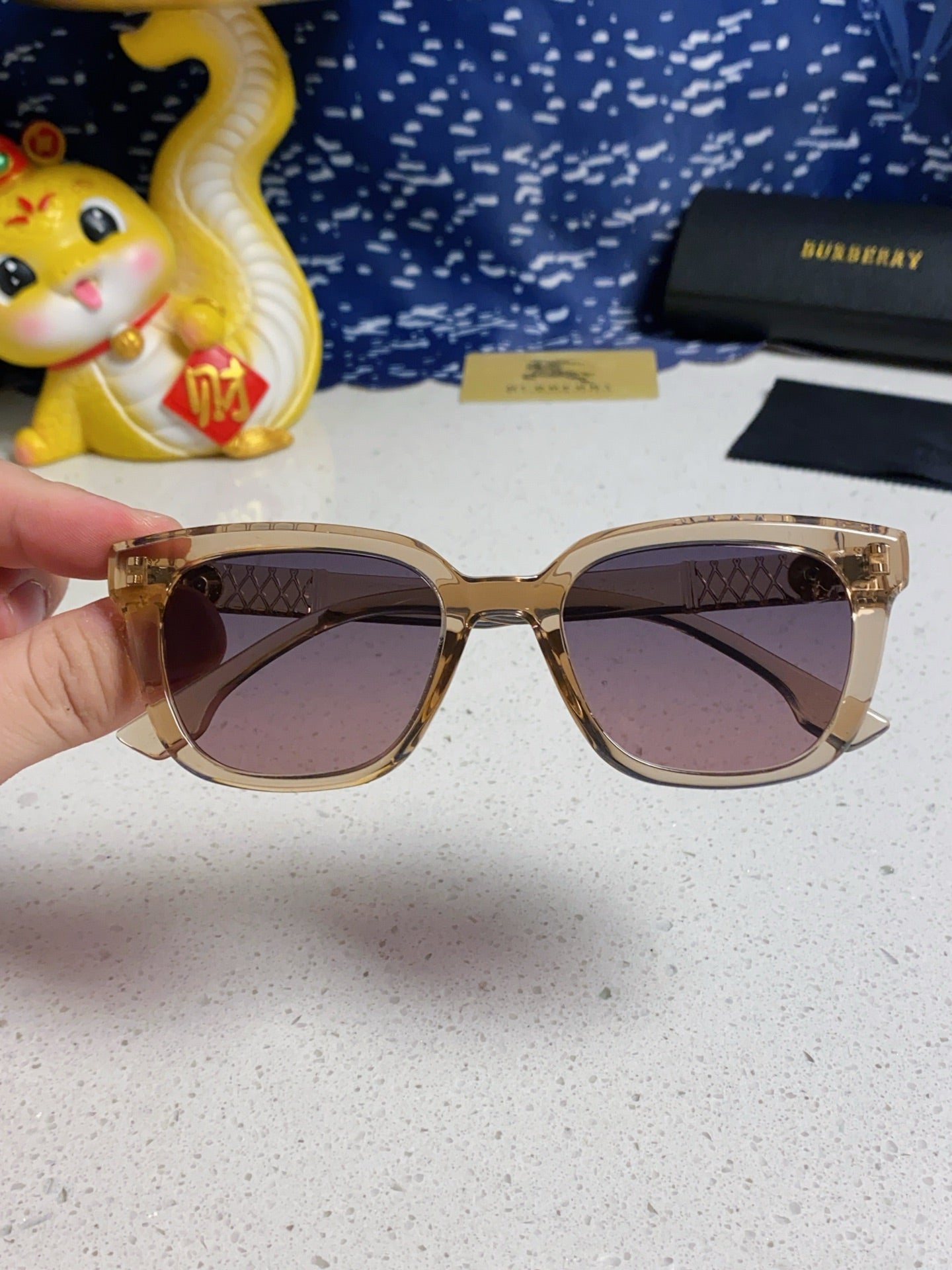 Burberry Polarized Fashion Silver Lens Sunglasses for Men & Women - 399110 - detail image 4