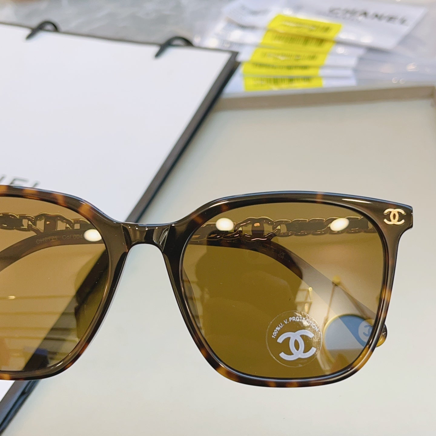 Chanel CH0771 Fashion Gray Lens Sunglasses for Men & Women - detail image 7