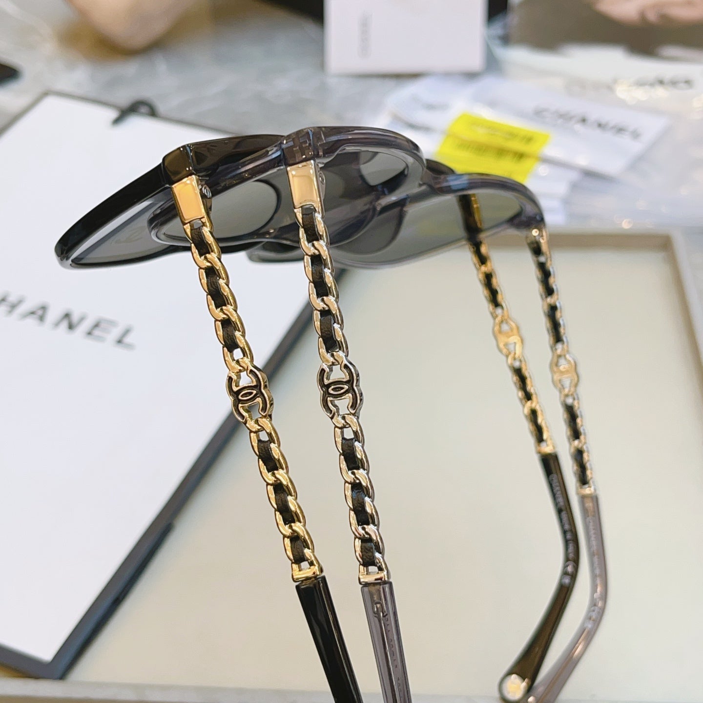 Chanel CH0771 Fashion Black Lens Sunglasses for Men & Women - detail image 4