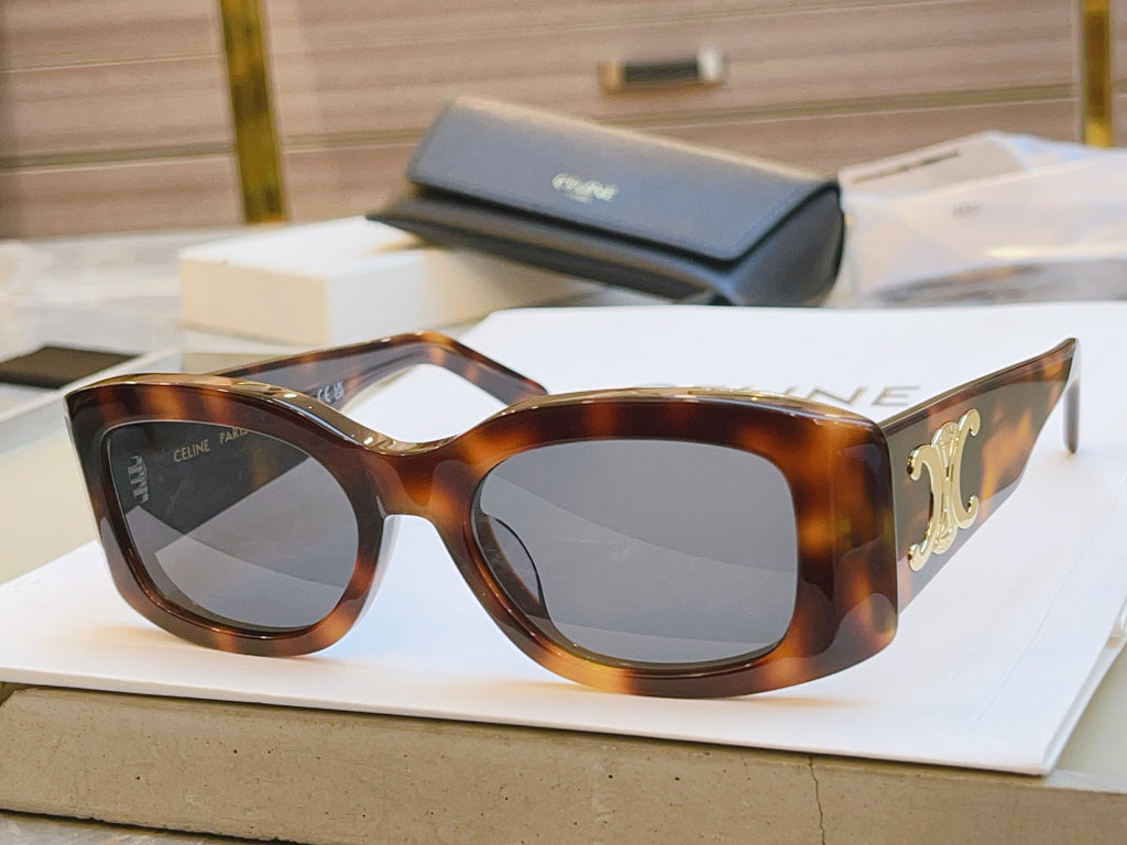 Celine CL40282U Fashion Brown Lens Sunglasses for Men & Women - 449256