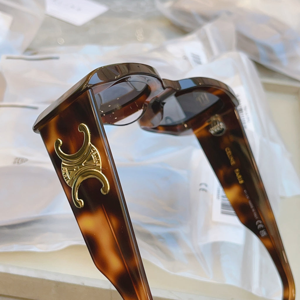 Celine CL40282U Fashion Red Lens Sunglasses for Men & Women - detail image 3