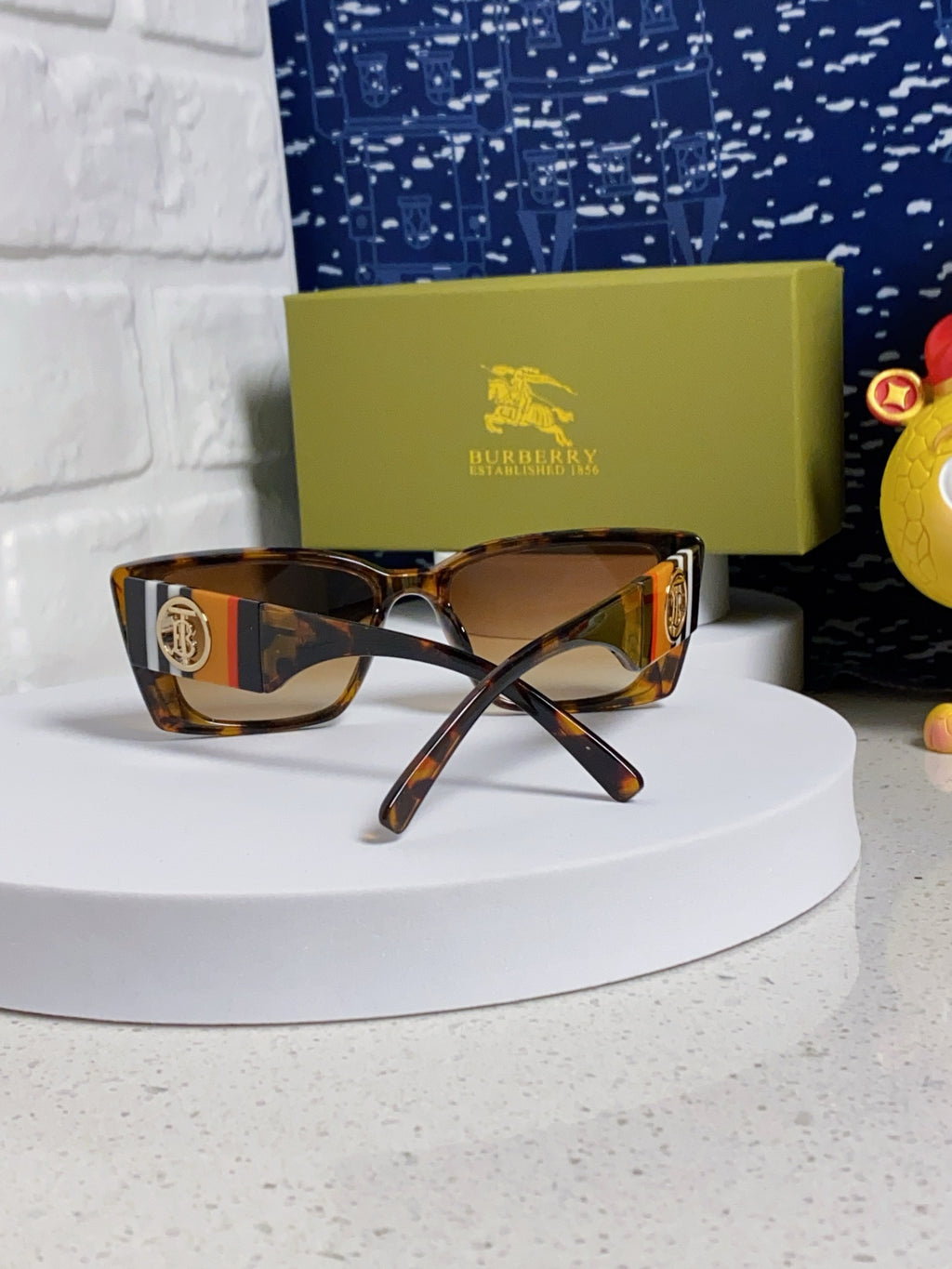 Burberry Fashion Brown Lens Sunglasses for Men & Women - 449586 - detail image 3
