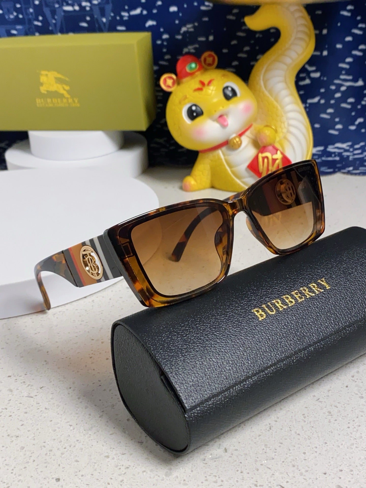 Burberry Fashion Brown Lens Sunglasses for Men & Women - 449586 - detail image 10