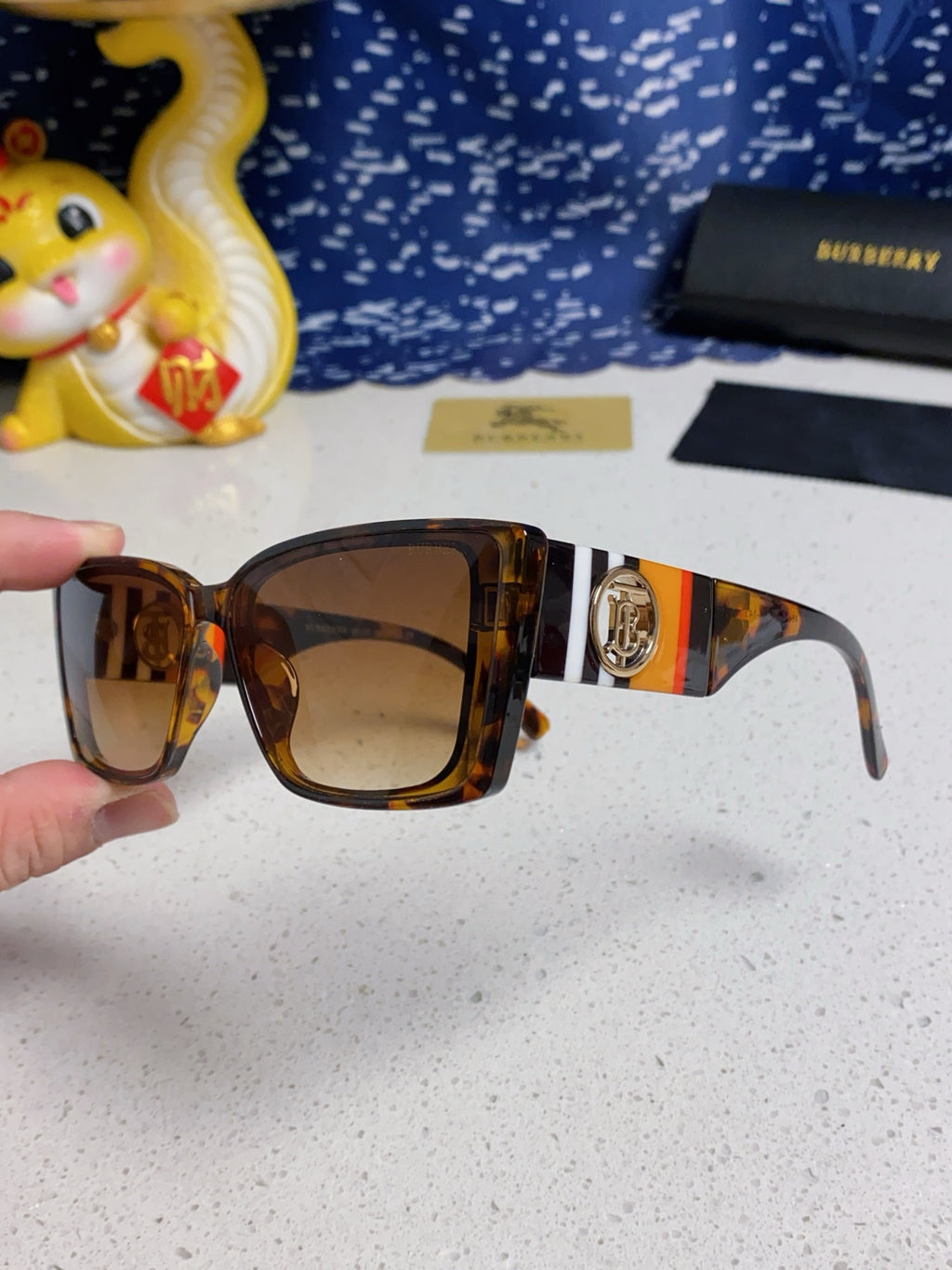 Burberry Fashion Brown Lens Sunglasses for Men & Women - 416036 - detail image 6