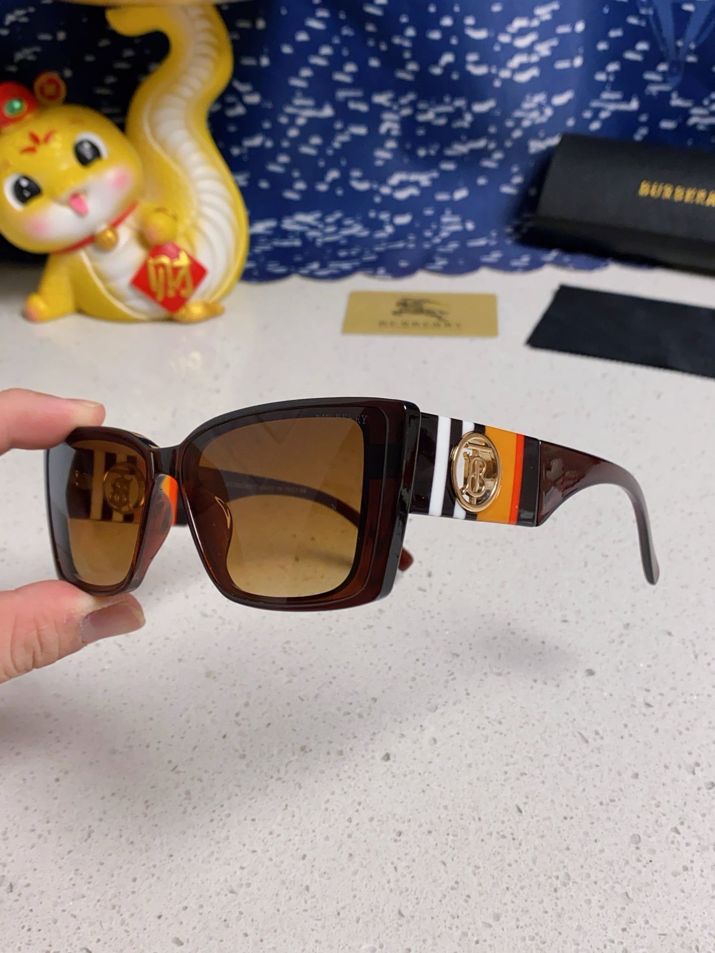 Burberry Fashion Brown Lens Sunglasses for Men & Women - 416037 - detail image 6