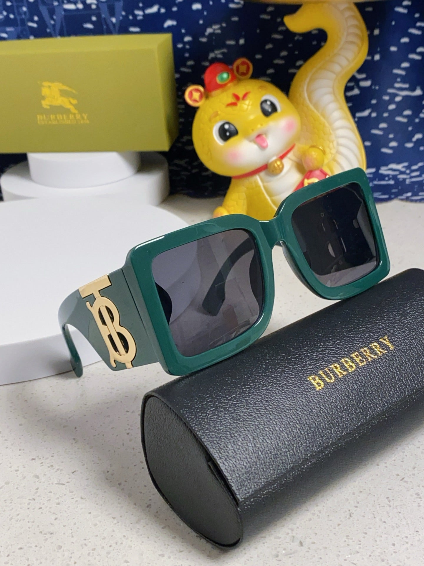 Burberry Oversized Blue Lens Sunglasses for Men & Women - 416028 - detail image 8
