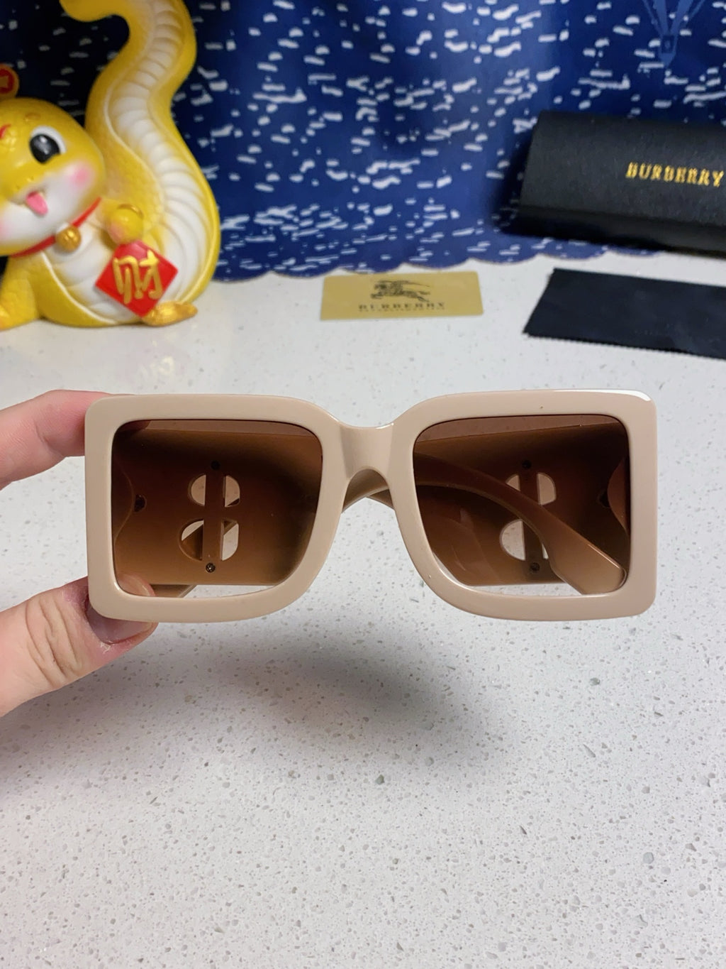 Burberry Oversized Brown Lens Sunglasses for Men & Women - 416029 - detail image 4