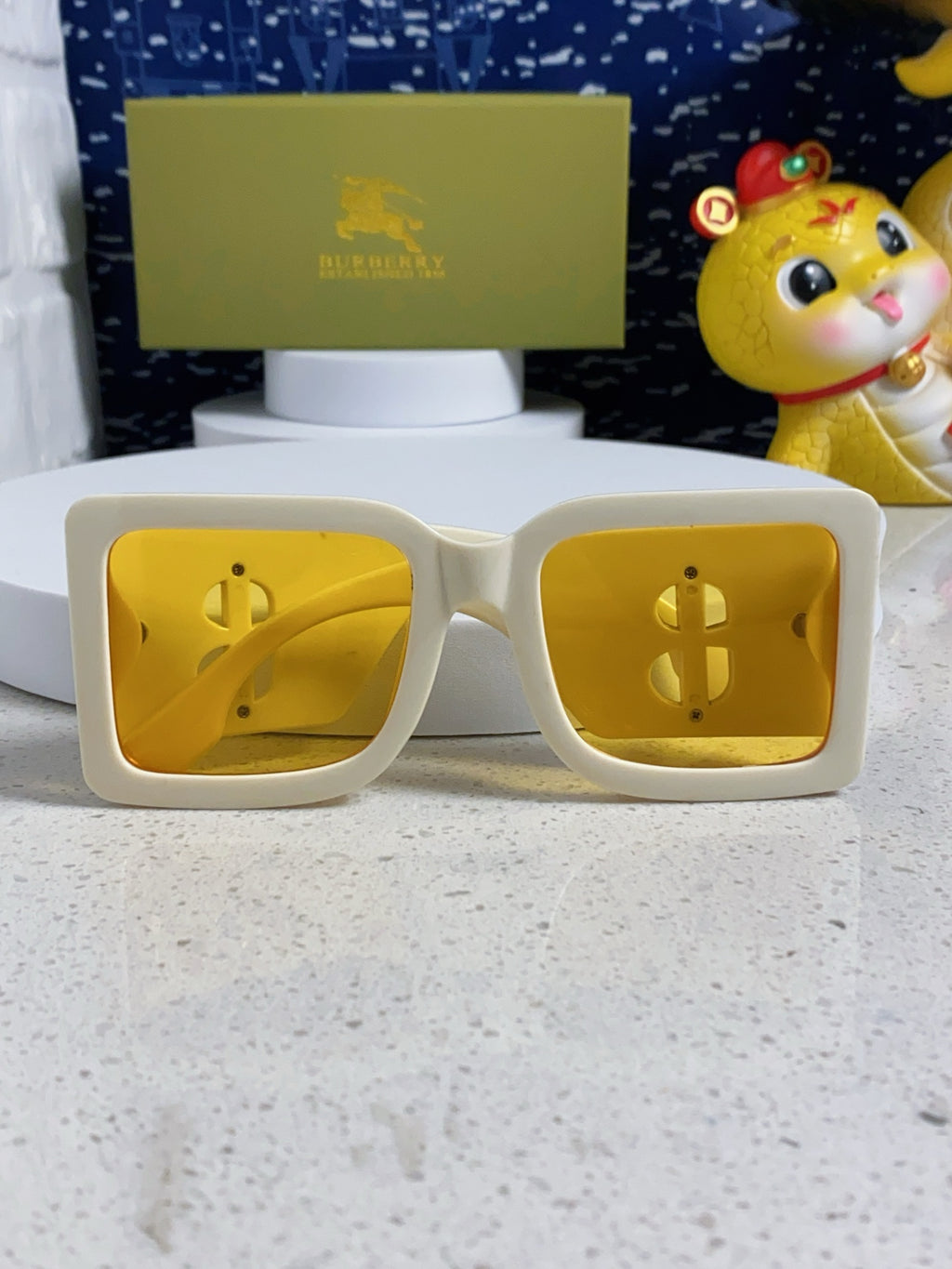 Burberry Oversized Orange Lens Sunglasses for Men & Women - detail image 7