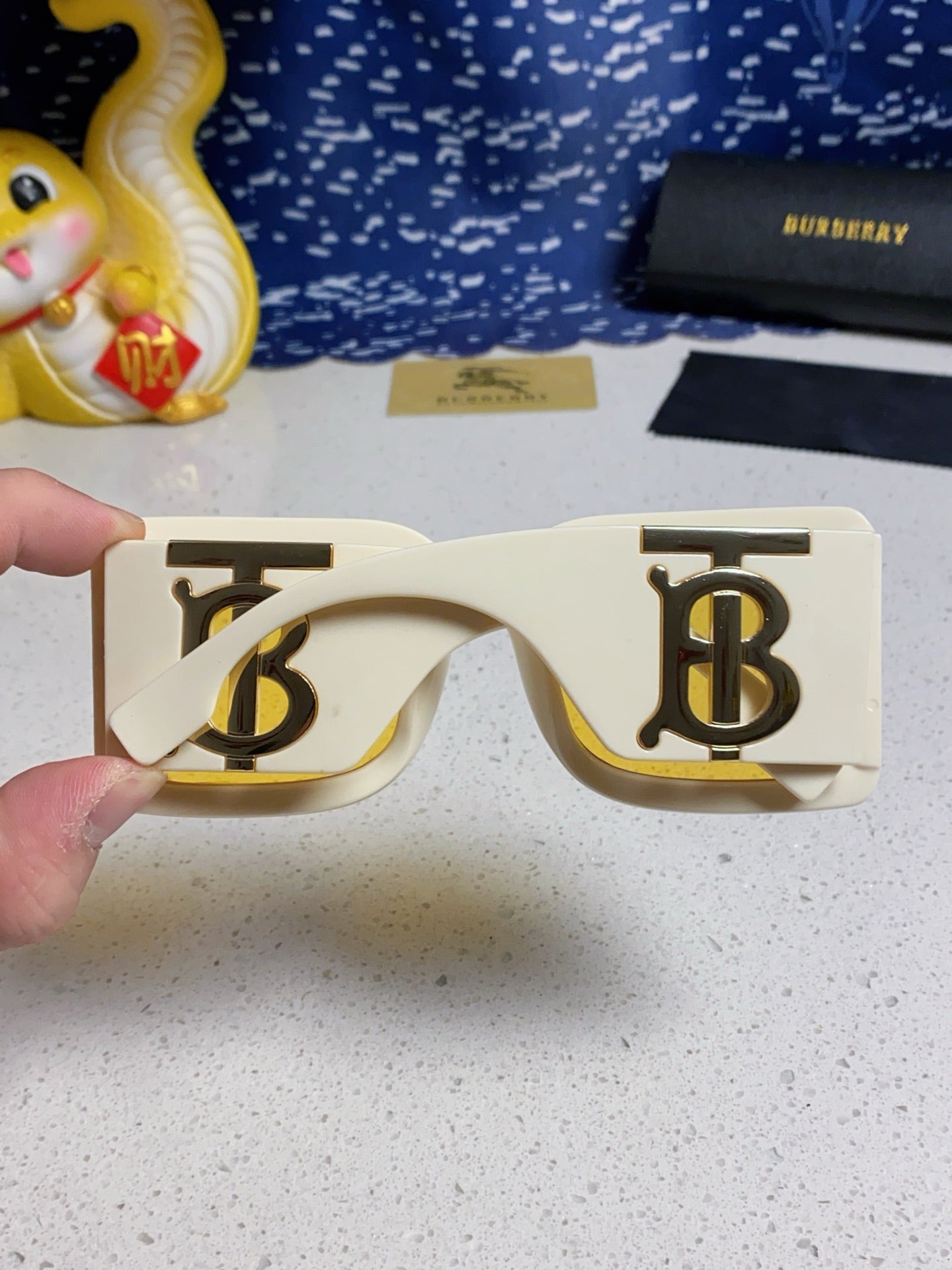 Burberry Oversized Orange Lens Sunglasses for Men & Women - detail image 5