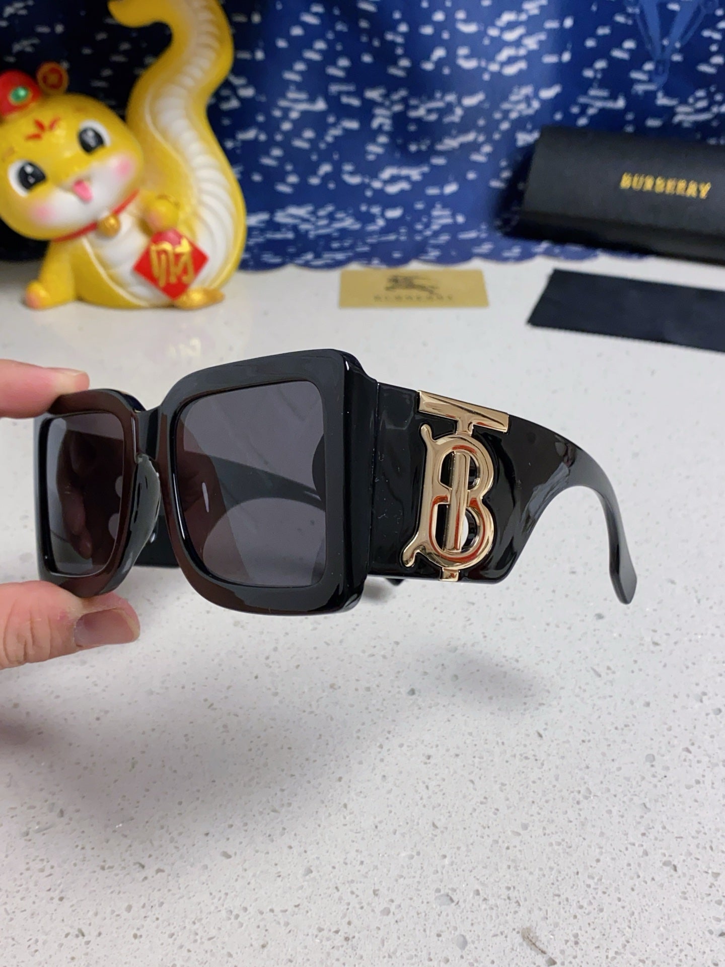 Burberry Oversized Gold Lens Sunglasses for Men & Women - 449583 - detail image 7