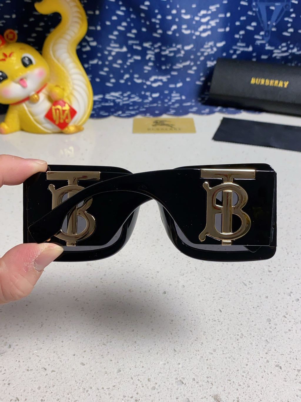 Burberry Oversized Gold Lens Sunglasses for Men & Women - 416033 - detail image 6