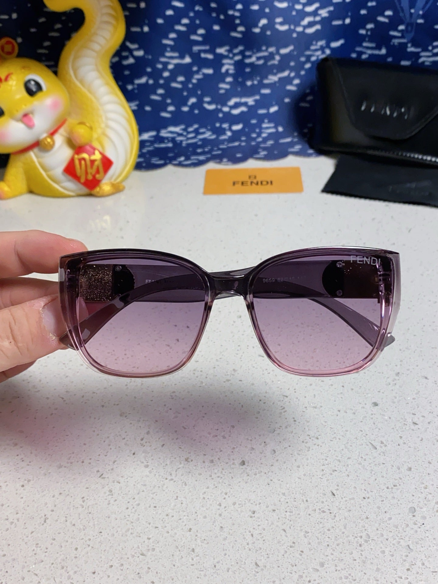 Fendi Polarized Cat-Eye Silver Lens Sunglasses for Men & Women - 416312 - detail image 4